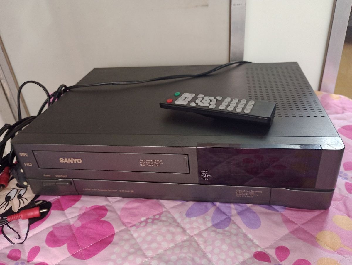 Aparelho Antigo Vídeo Cassete Vhs Antigo Sanyo Defeito TV e