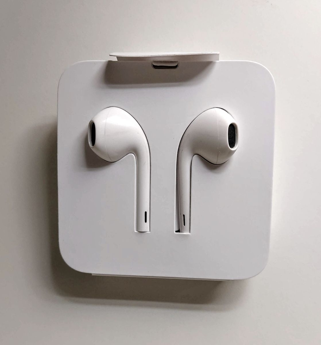 Apple Earpods Con Conector Lightning Branco Iphone Apple Nunca