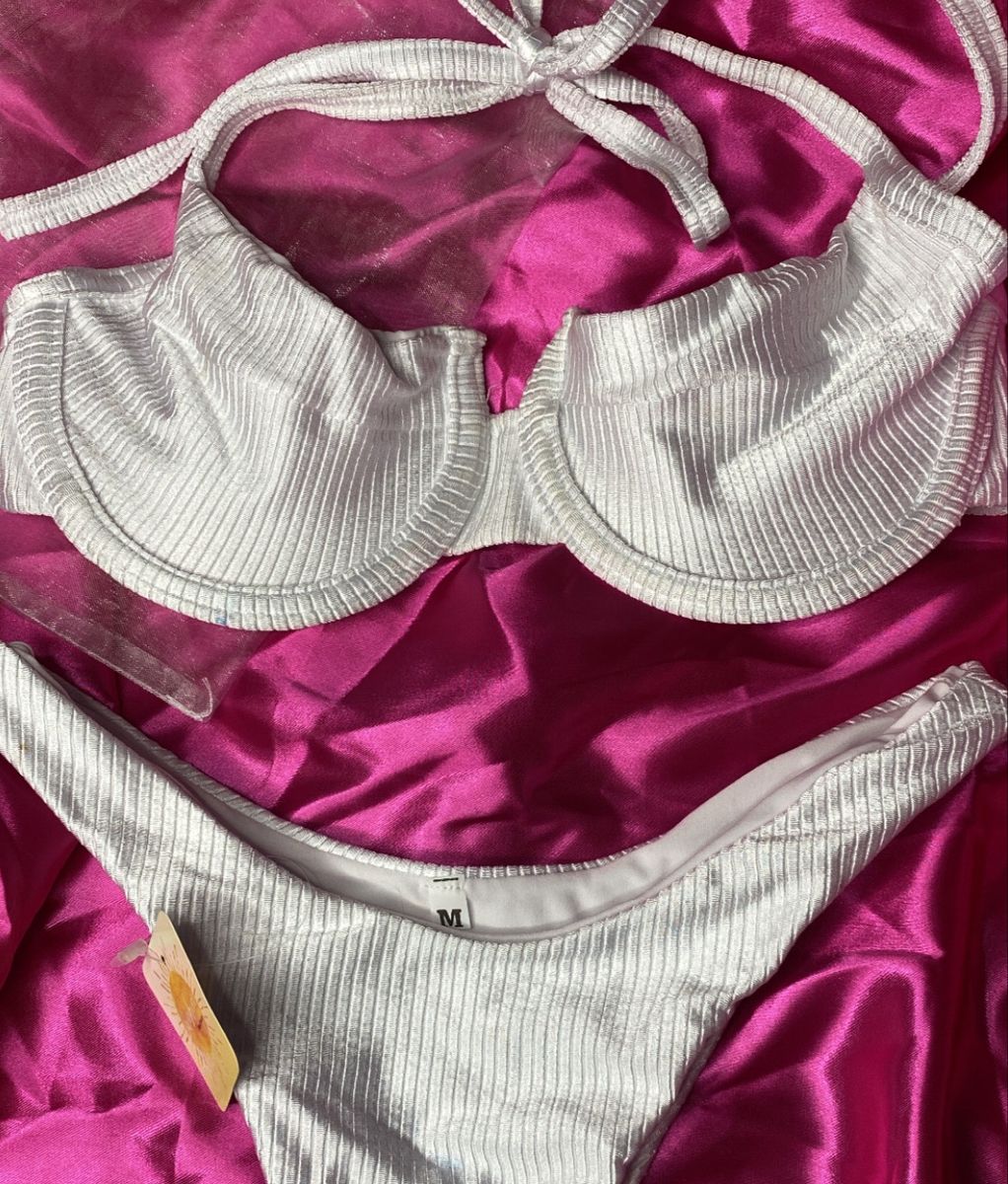 Bikini Branco Texturizado Moda Praia Feminina Sunshine Ponto Beachwear Nunca Usado