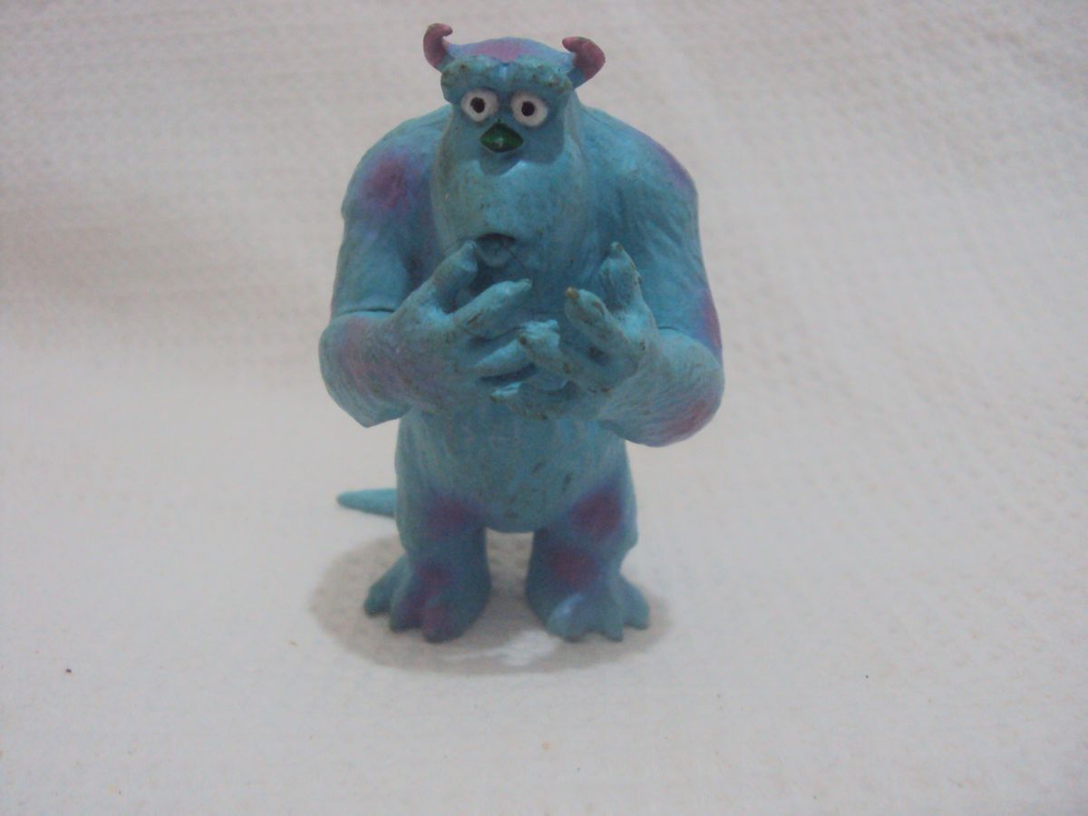 Boneco Monstro Azul E Roxo Sulley Monstros S A Disney Cm Brinquedo