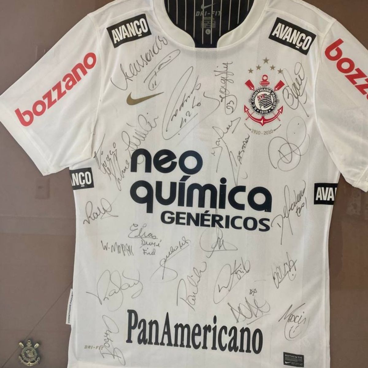 Camisa Roberto Carlos Lateral Esquerdo Do Corinthians Autografada Por