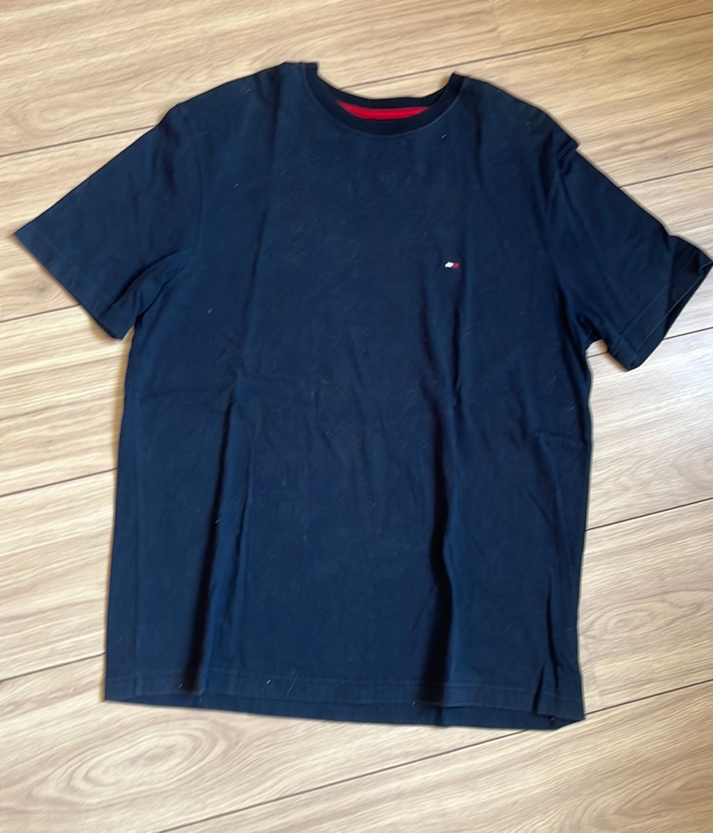 Camiseta Preta Lisa Camiseta Masculina Tommy Hilfiger Usado