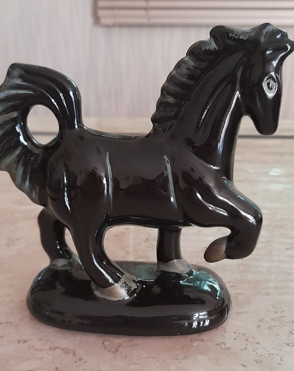 Cavalo Negro De Porcelana Antigo Lindo De Desconto Item De