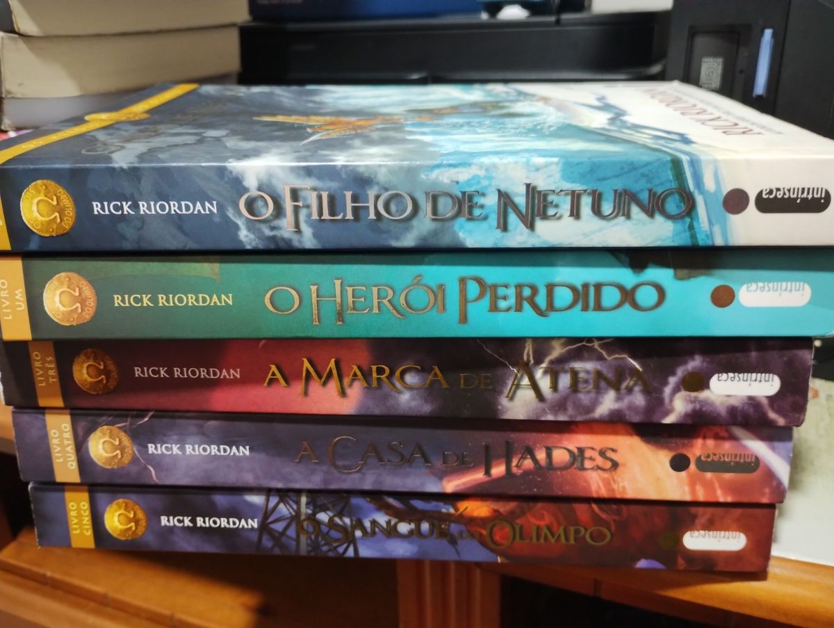 Coleção 6 Os Heróis do Olimpo de Rick Riordan Livro Intrínseca