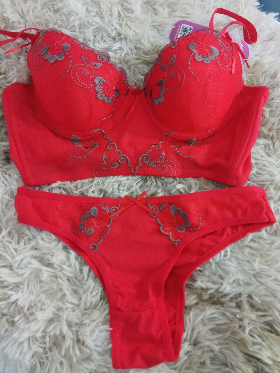 Conjunto Calcinha e Sutiã Lingerie Feminina Beijo Roubado Nunca Usado