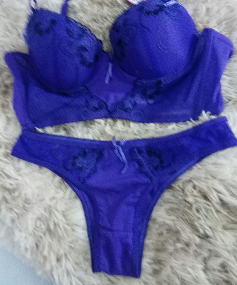 Conjunto Calcinha e Sutiã Lingerie Feminina Beijo Roubado Nunca Usado