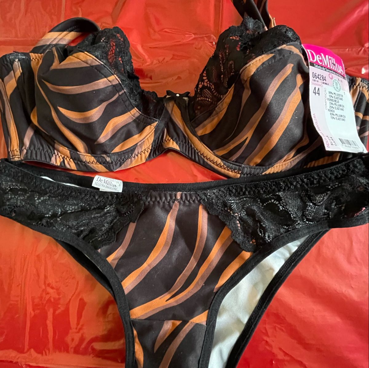 Conjunto de Calcinha e Sutiã Demillus Lingerie Feminina Demillus