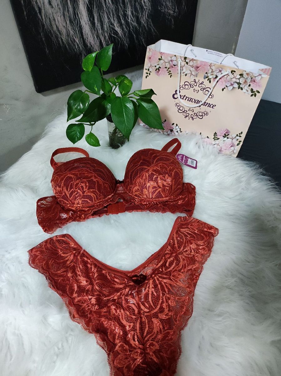 Conjunto De Lingerie Em Renda Vinho Calcinha E Suti Novo Lingerie