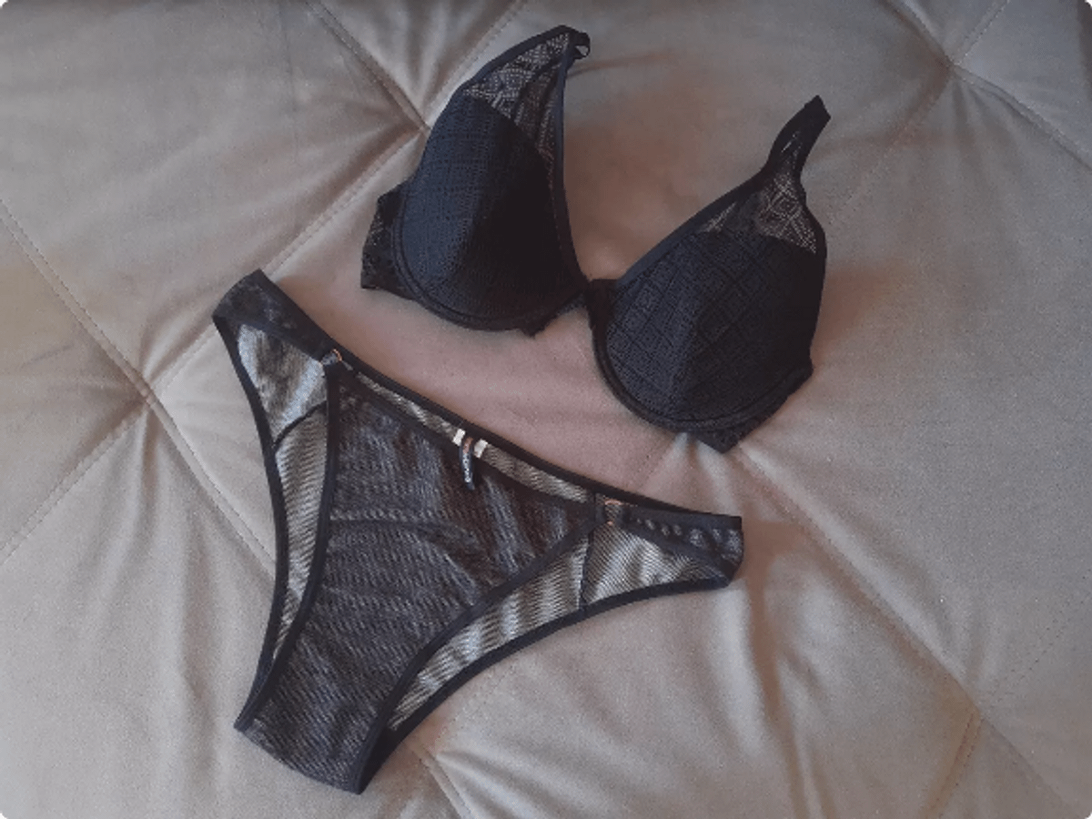 Conjunto De Lingerie Sexy Luxo Suti E Calcinha Rendada Jeans