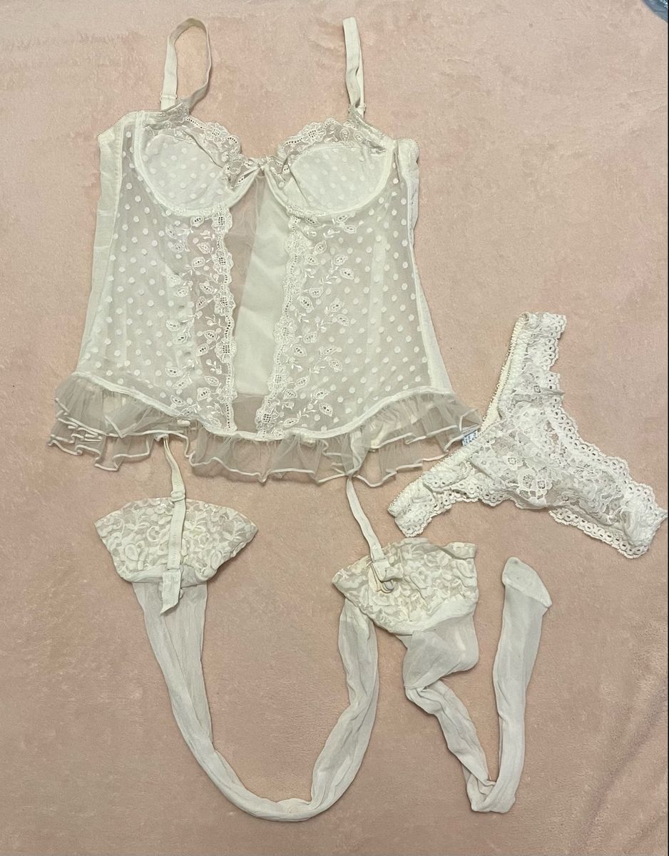 Conjunto Espartilho Meia E Calcinha Fio Dental Lingerie