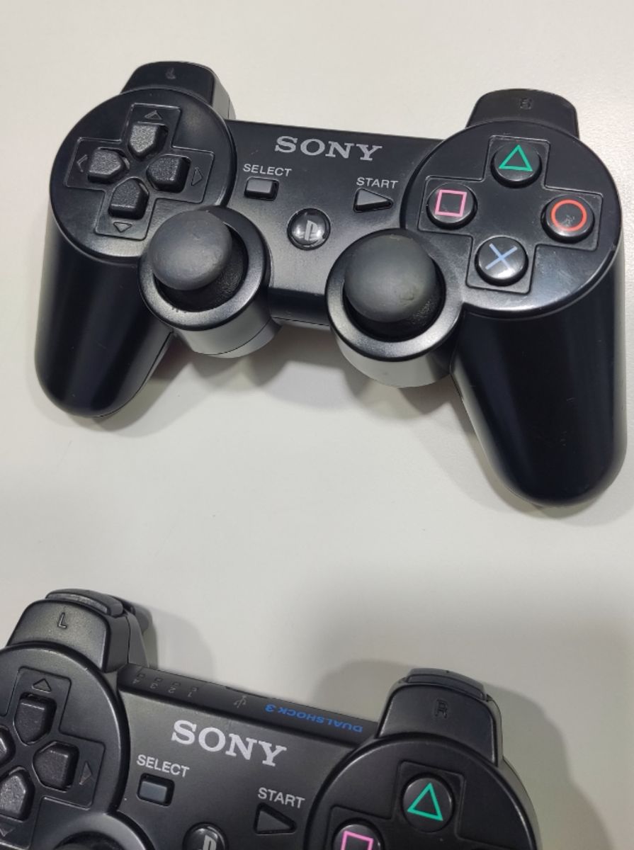 Dois Controles Originais Ps Dualshock Original Acess Rio P