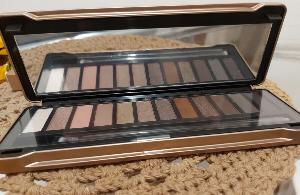 Estojo de Sombras Na Paleta Nude Novíssimo Make B Melhor Preço