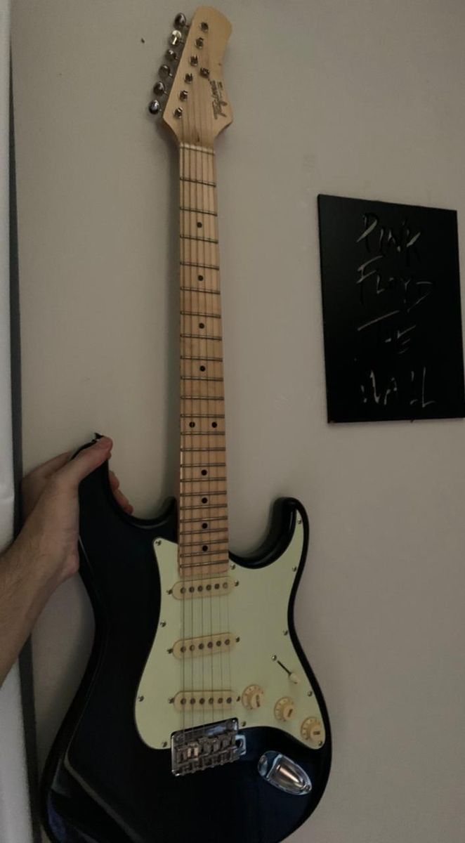 Guitarra Stratocaster Tagima T635 classic Series Item de Música