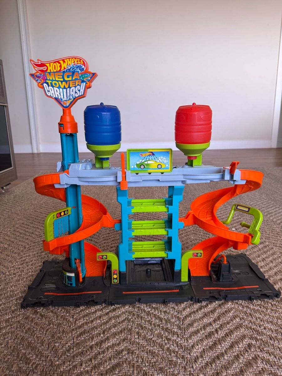 Hot Wheels Mega Tower Car Wash Mattel Original Brinquedo para Bebês