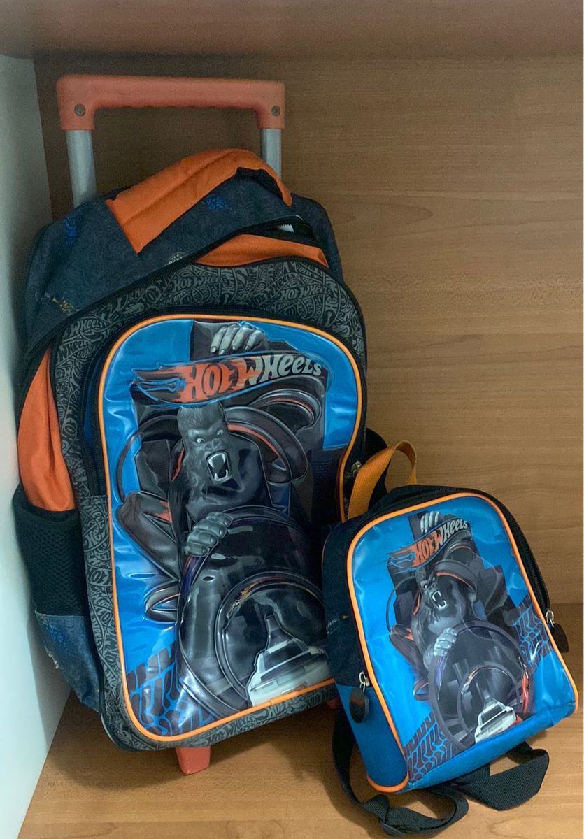 Kit Mochila Rodinha Escolar Mais Lancheira Hot Wheels Item Infantil