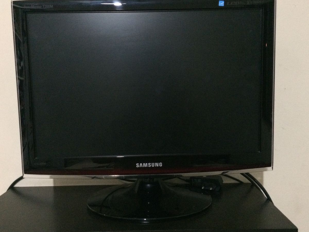 Lcd Samsung Monitor e Tv Eletrodoméstico Samsung Usado 39596335 enjoei