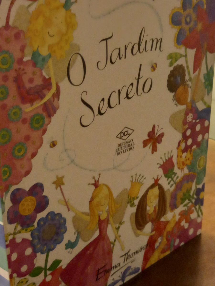 Livro Infantil Beatriz A Fada Aprendiz O Jardim Secreto Item