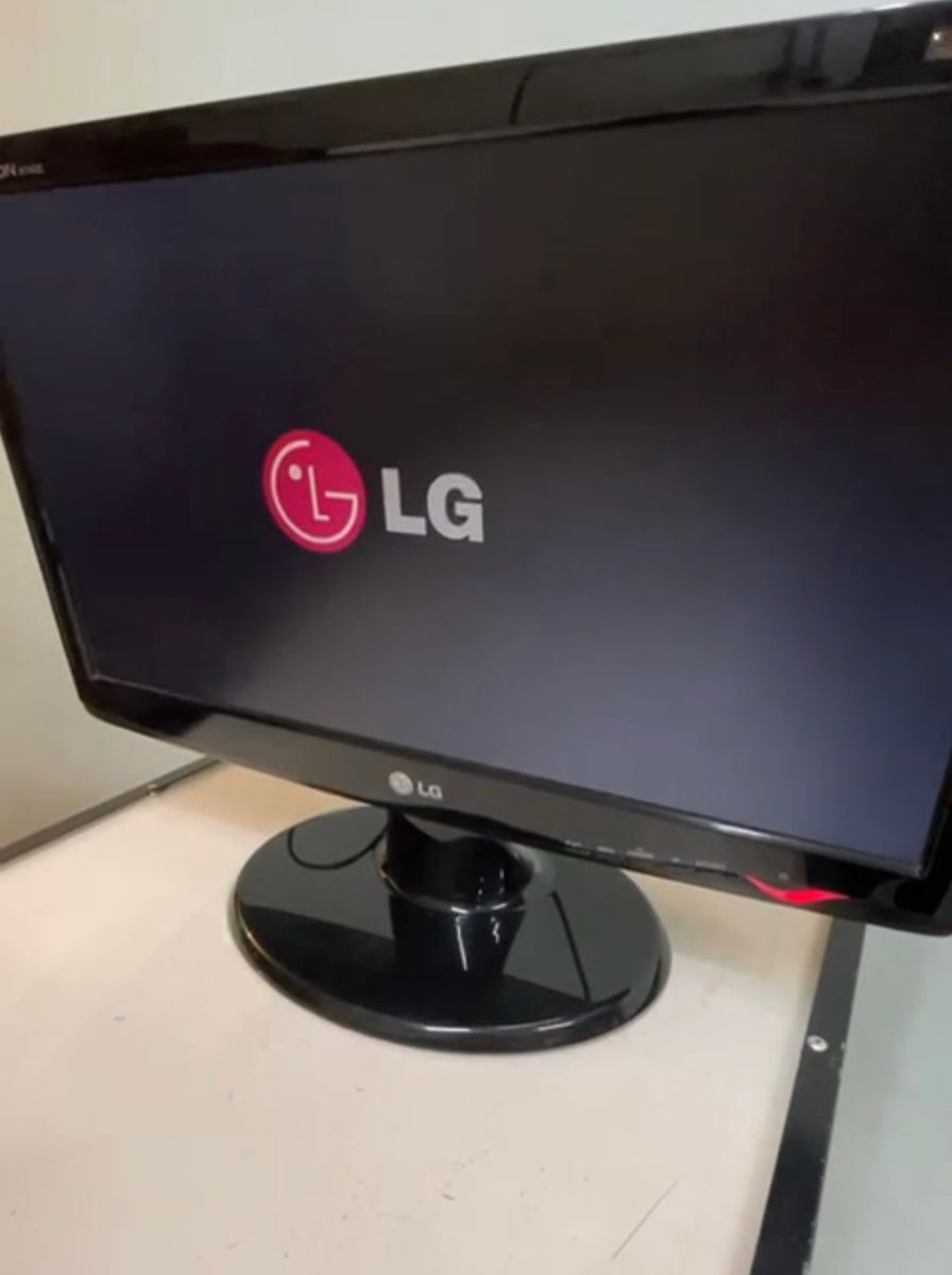 Monitor Lg Flatron 18 5 Preto W1943c Jogo De Computador Lg Usado