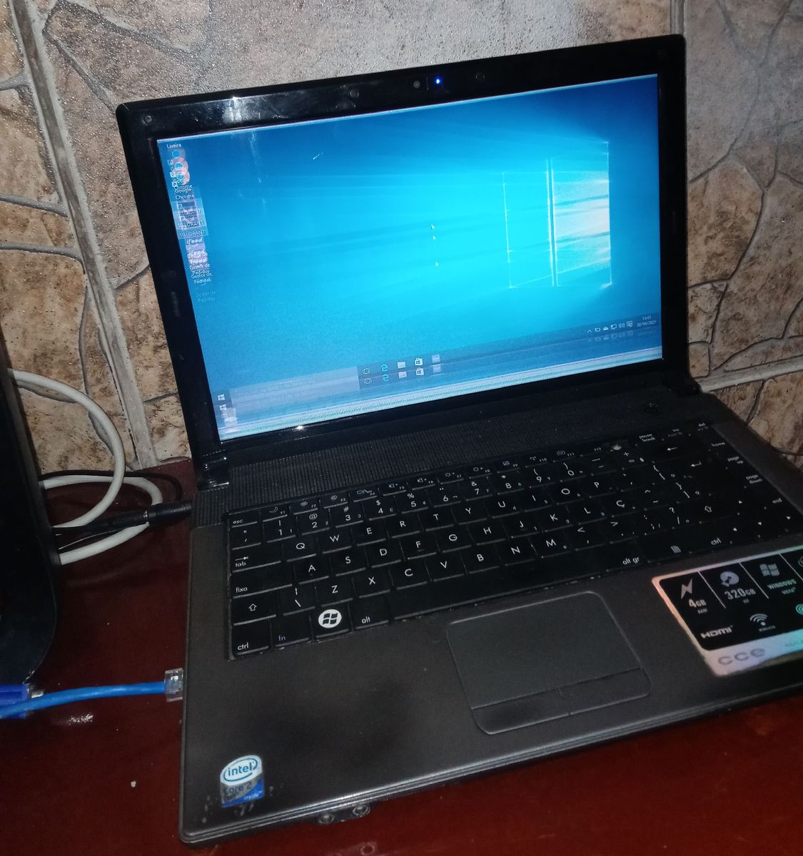 Notebook Cce Win I42il1 14 Polegadas 4gb De Ram Hd 320gb Computador