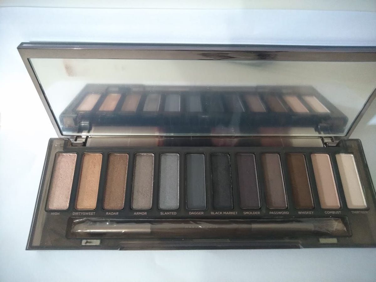 Paleta De Sombras Maquiagem Feminina Urban Decay Naked Smoky Usado