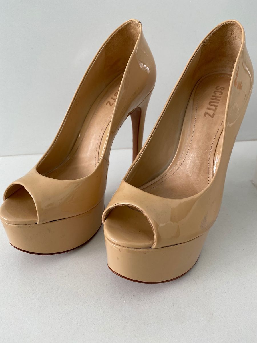 Peep Toe Meia Pata Verniz Nude Schutz 35 Sapato Feminino Schutz