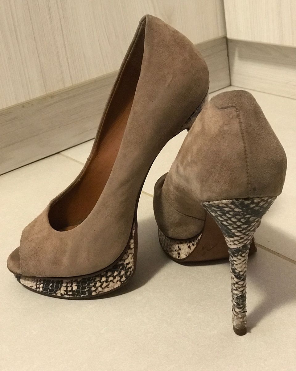 Peeptoe Arezzo Nude Cobra Sapato Feminino Arezzo Usado 42440079 Enjoei