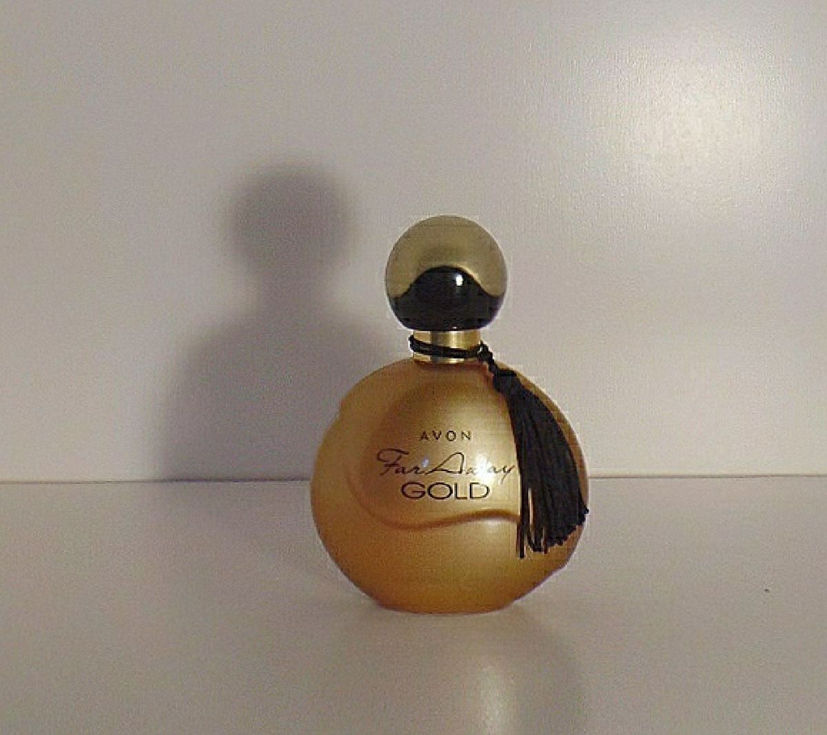 Perfume Far Away Gold Do Frasco Fosco Perfume Feminino Avon Usado