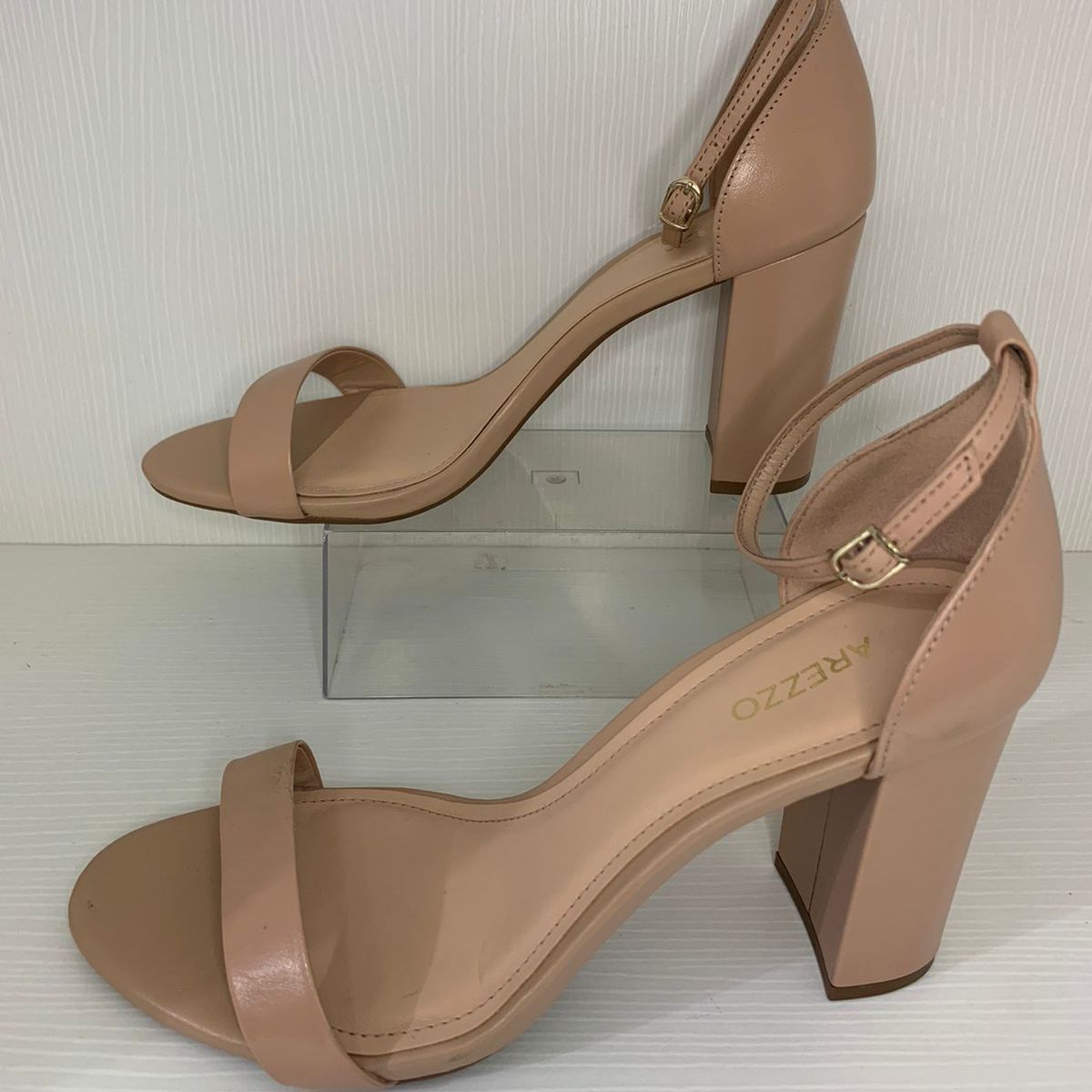 Sand Lia Nude Couro Salto Alto Bloco Isabelli Arezzo Sand Lia