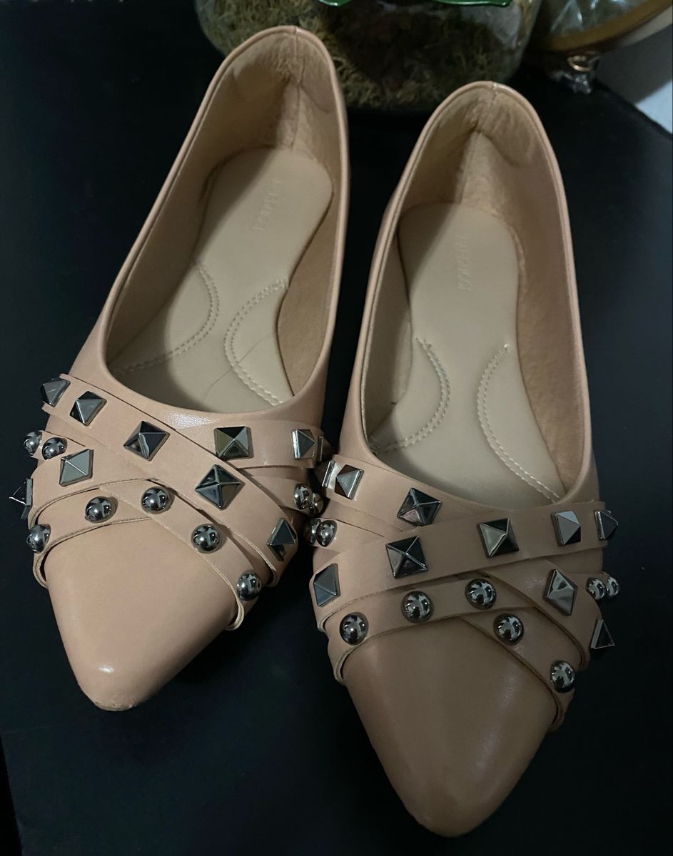 Sapatilha Nude Bico Fino Spikes Sapatilha Feminina Constance Usado