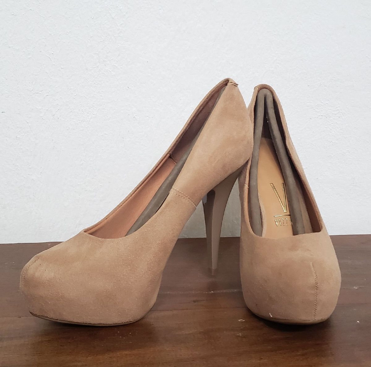 Scarpin Vizzano Nude Bege Meia Pata Salto Cm Camur A Sapato