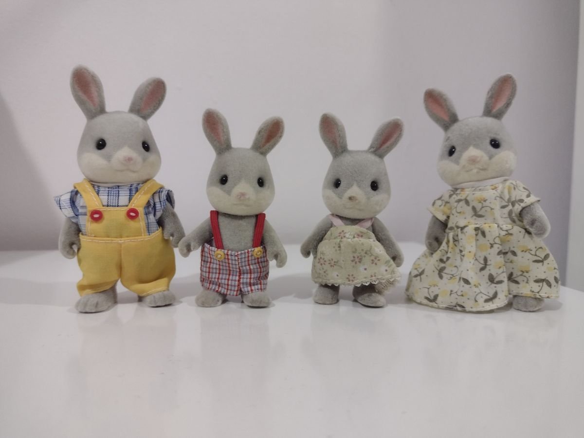 Sylvanian Families Coelhos Cauda de Algodão Brinquedo para Bebês