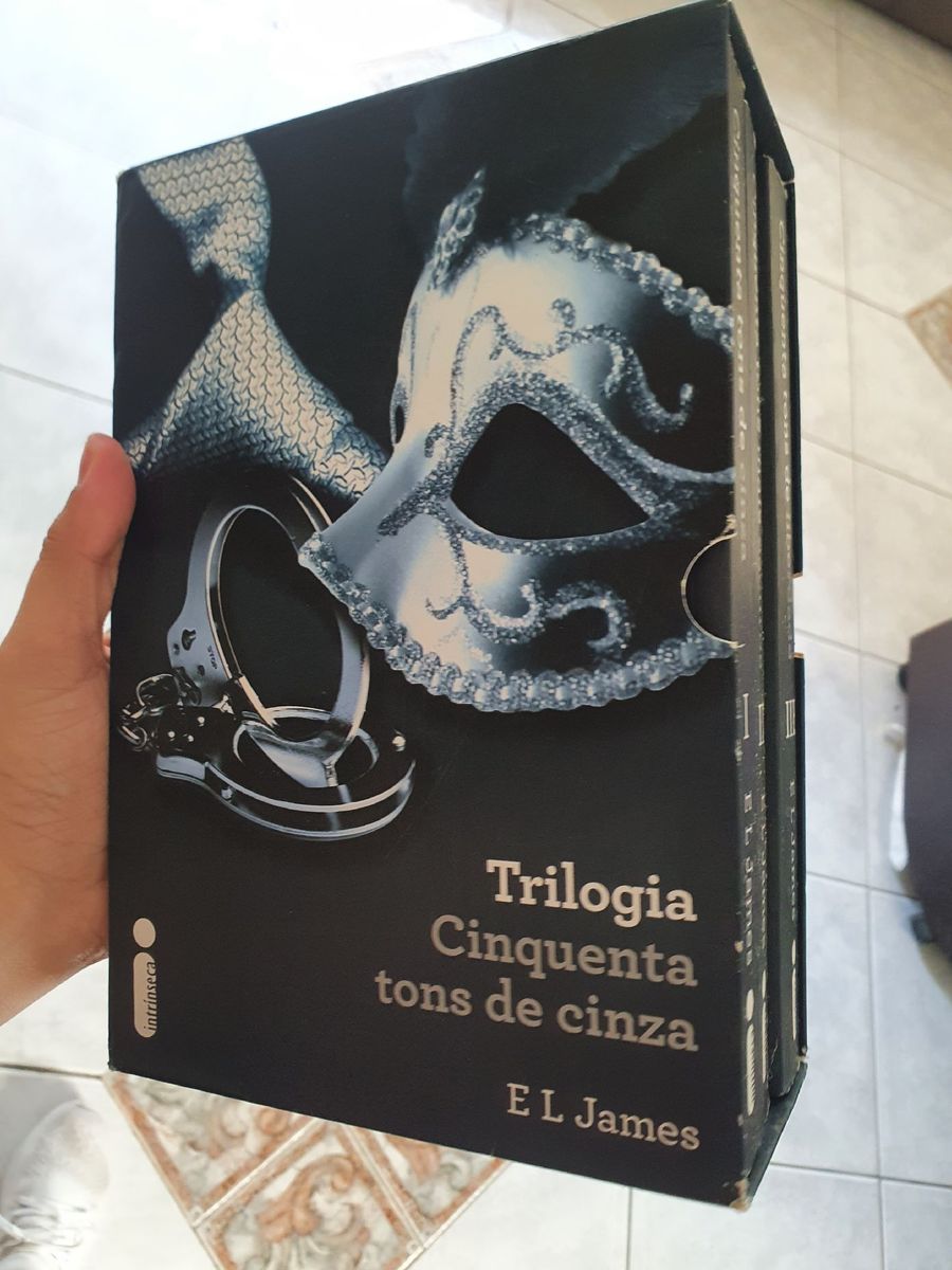 Trilogia Tons De Cinza Livro Intrinseca Usado Enjoei