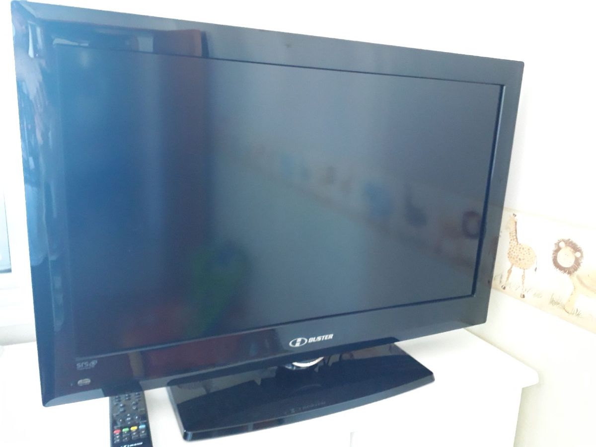 Tv 32 Hbuster Lcd em Perfeito Estado de Conservação e Funcionamento