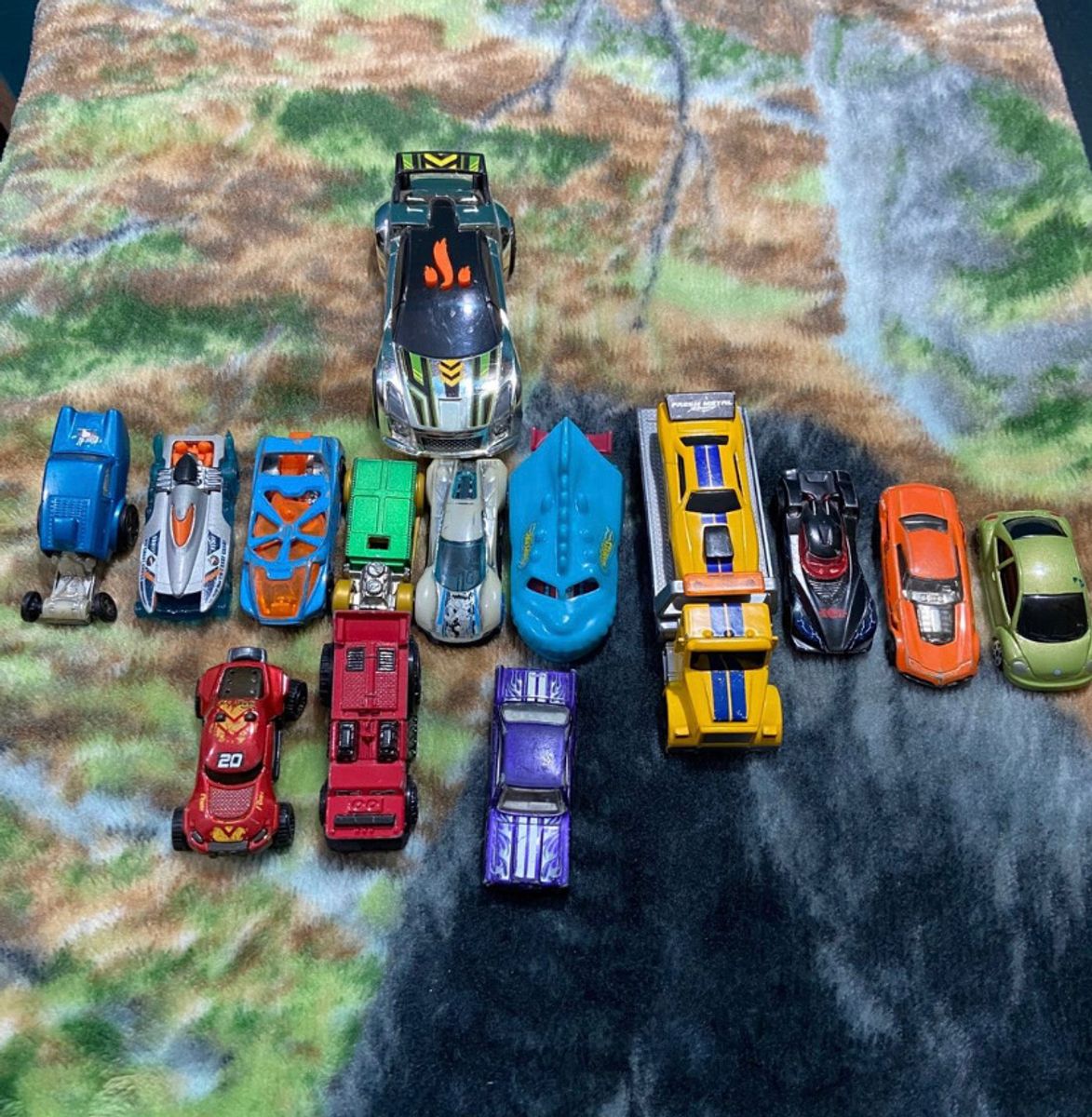 Vendo Carrinhos Da Hot Whells Mais Um Carro M Dio Mais Mais Um Caminh Ozinho Um Carrinho