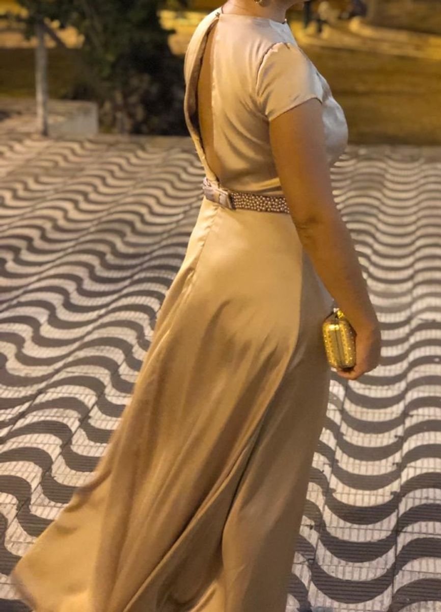 Vestido Longo Nude Acetinado Cinto Bordado em Pérolas Vestido de