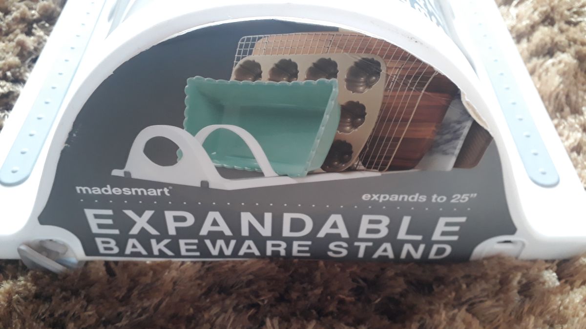 1 Expandable Bakeware Stand.*25* Móvel de Cozinha Madesmart. Nunca