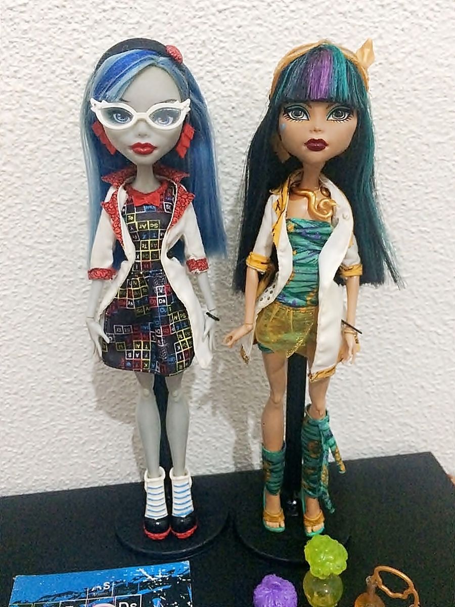 Monster High Ghoulia G1 | Brinquedo Monster High Usado 83729802 | enjoei