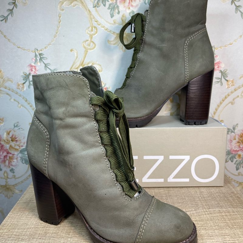36 Bota Arezzo Semi Nova Usada Cor Verde Militar, Detalhe