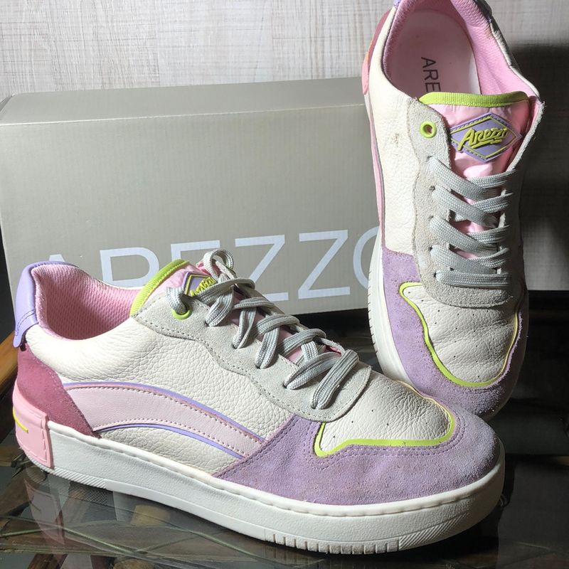 Tenis store arezzo neon