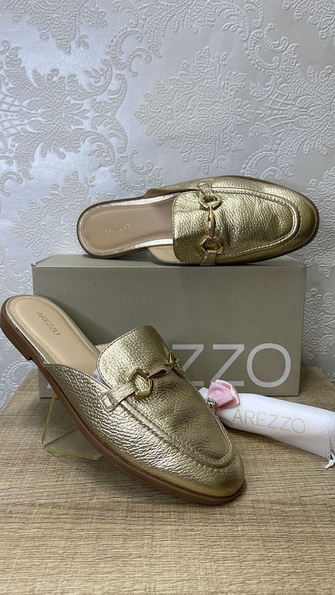 39 Mule Sapato Arezzo Semi Novo Usado Cor Dourado Detalhe em Couro Sapato Feminino Arezzo Usado 92855553 enjoei