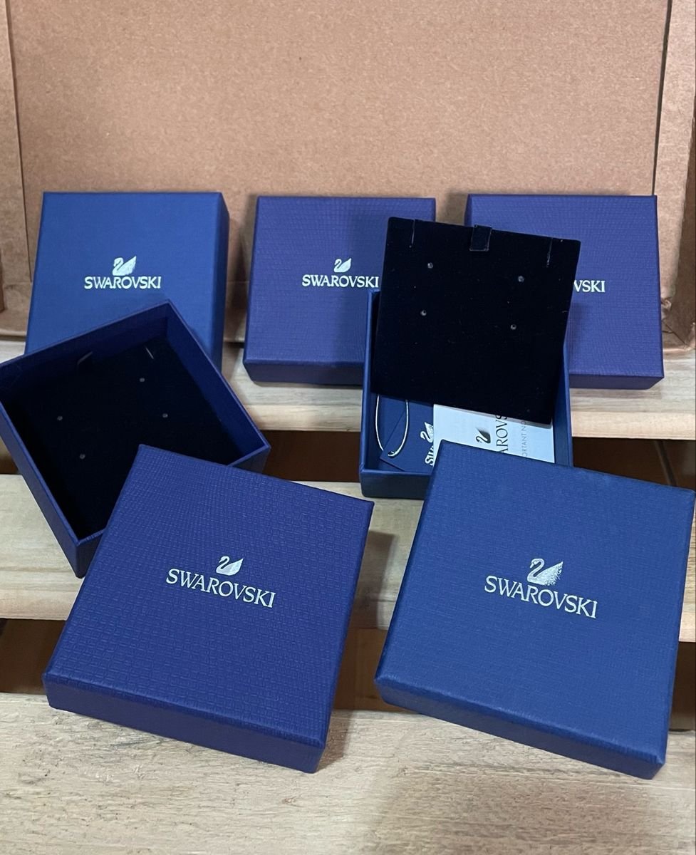 swarovski package