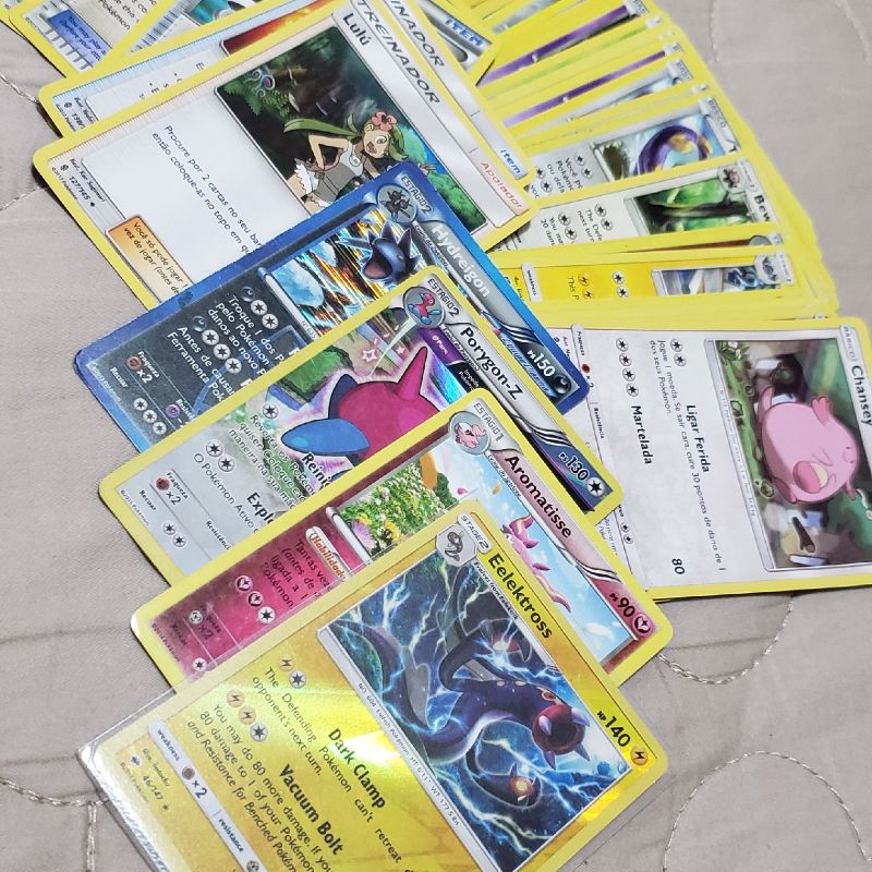 Cartas Pokémon Conforme Fotos 11 Tipo Fada 8 Tipo Ferro e Uma Carta de  Estádio | Brinquedo Pokémon Usado 39702668 | enjoei