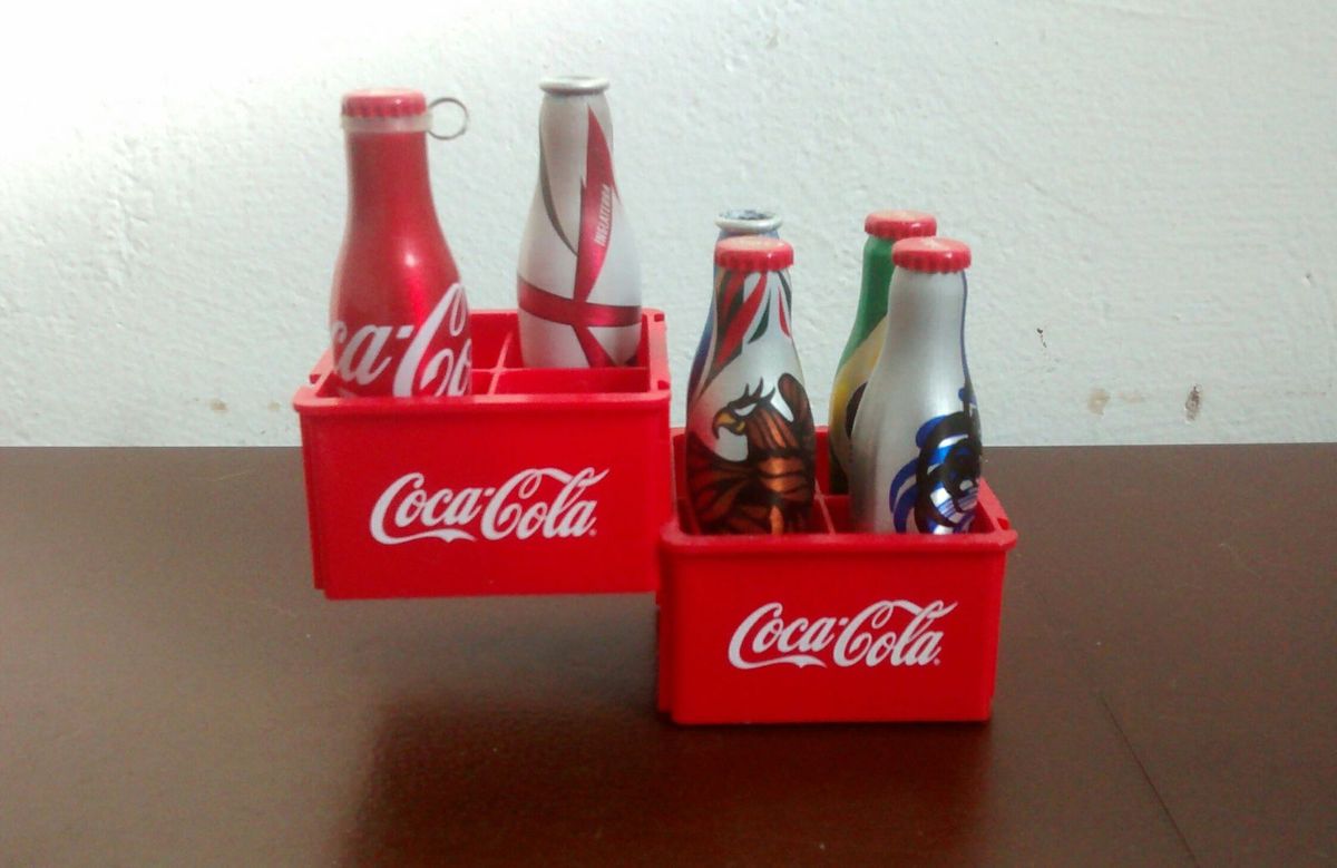 6 Garrafinhas de Países da Cocacola