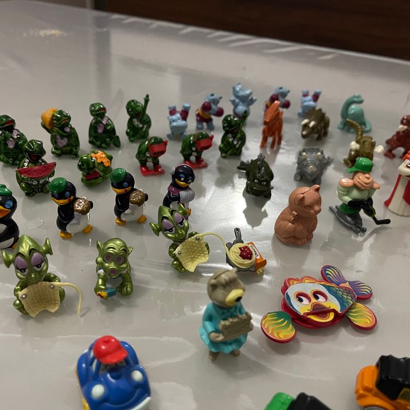 Coleção Kinder Ovo antigo 3 brinquedos - Desapegos de Roupas quase
