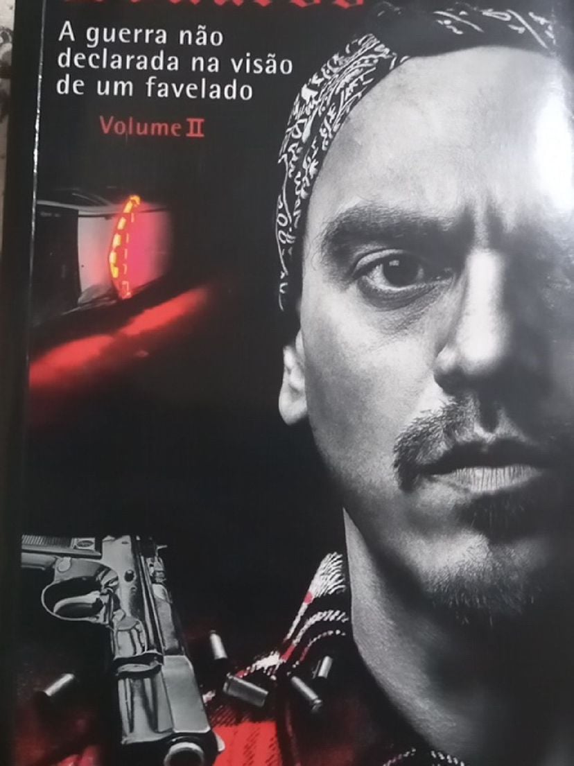 A Guerra Não Declarada Na Visão de Um Favelado | Livro Literatura ...