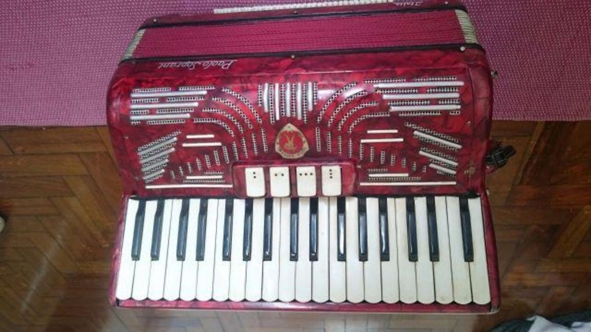 Acordeon Paolo Soprani Italiana (80 Baixos) Item de Música Paolo
