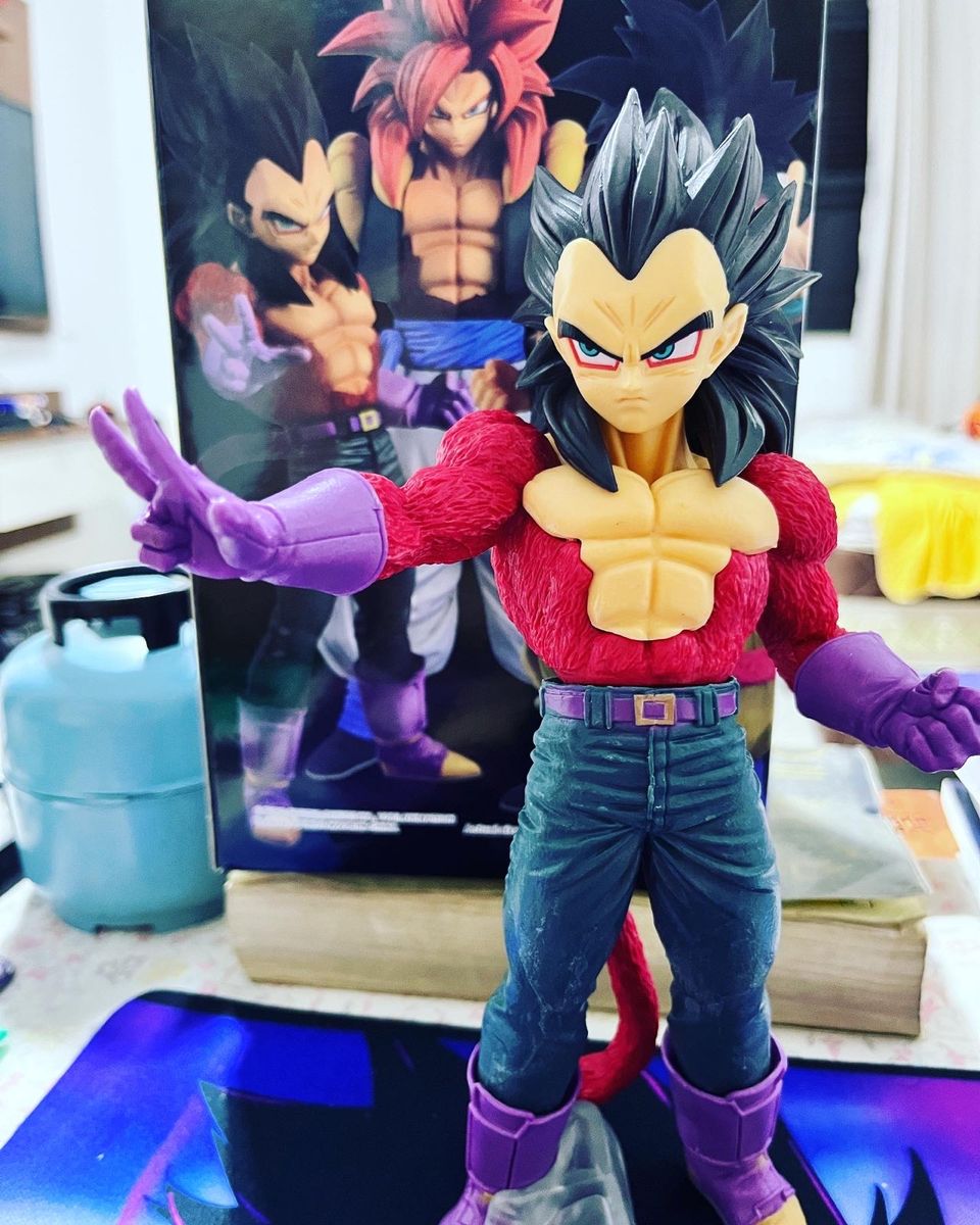 Action Figure Vegeta Ssj4 Dragon Ball Brinquedo N.M Nunca Usado