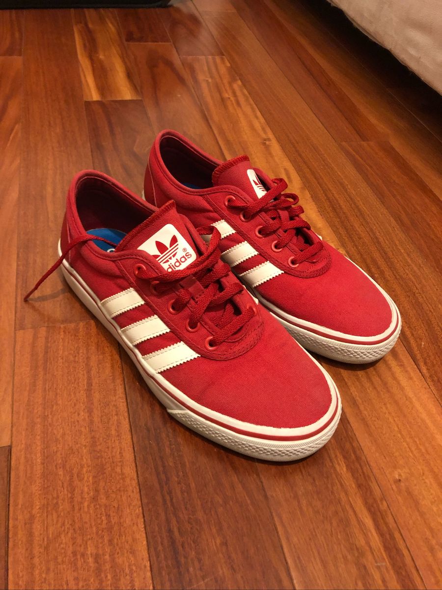 tenis adidas adiease vermelho