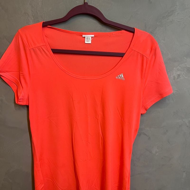 Adidas Camiseta Dry Fit Rosa Neon M Moda Esportiva Feminina Adidas  Usado 96098871 enjoei