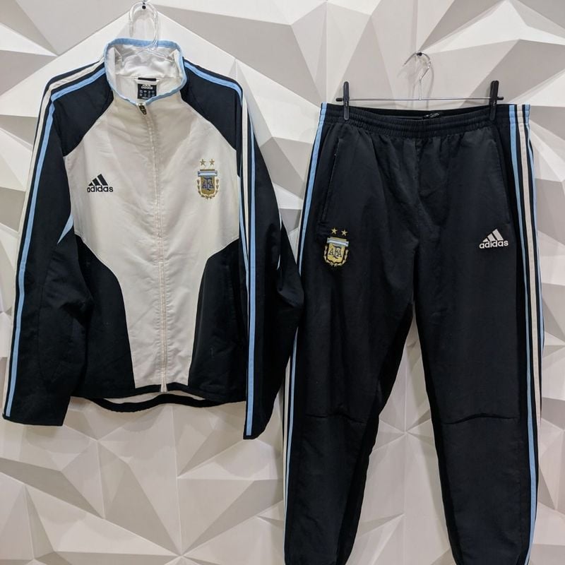 Conjunto adidas online nike